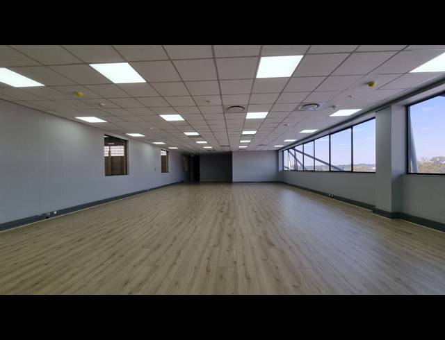 6,702M² WAREHOUSE TO LET IN BREDELL